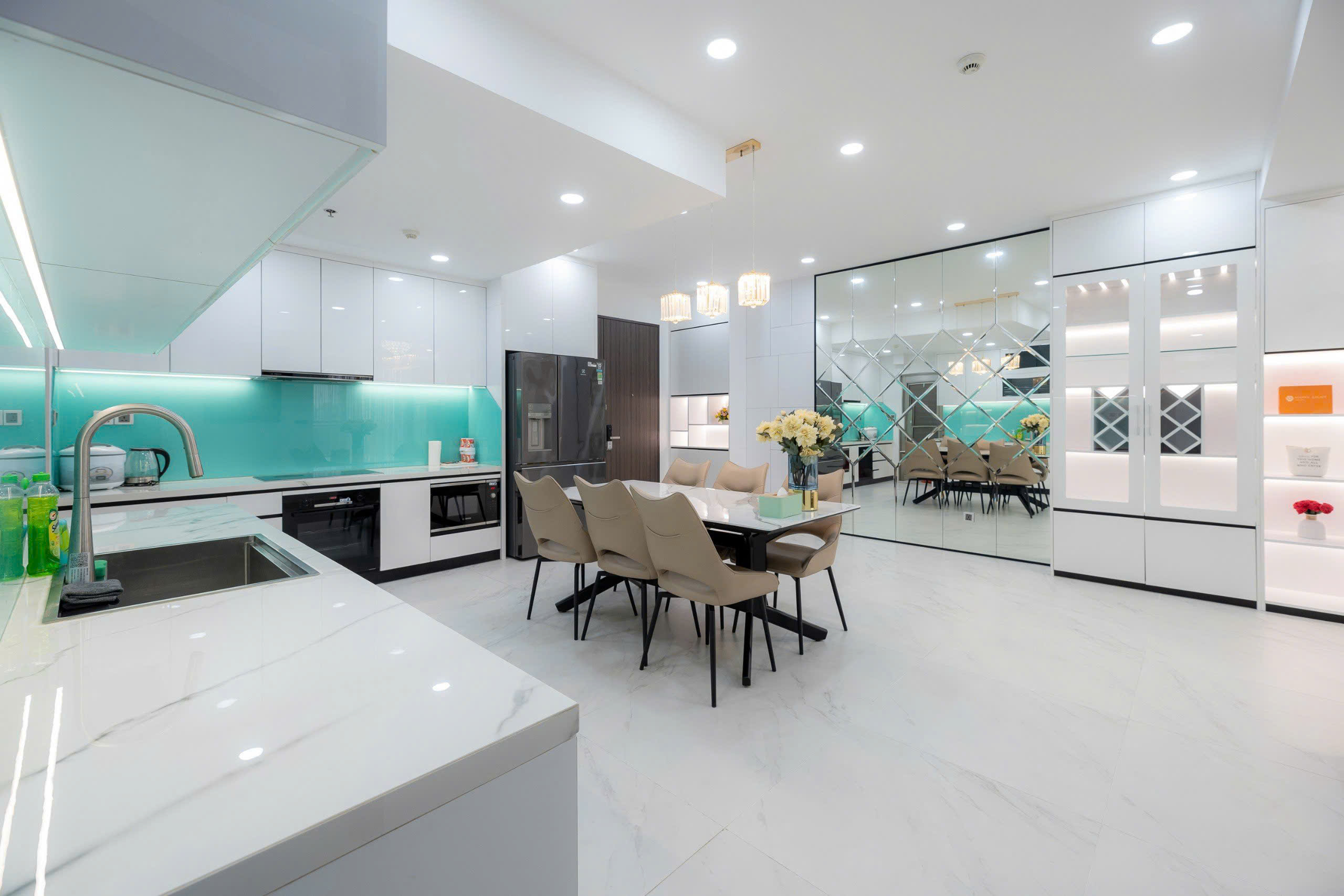 Bán Căn Hộ 115m² – 3PN – Full Nội Thất, Ô Xe Trệt, Bao 5% Sổ Hồng & 2% Thuế