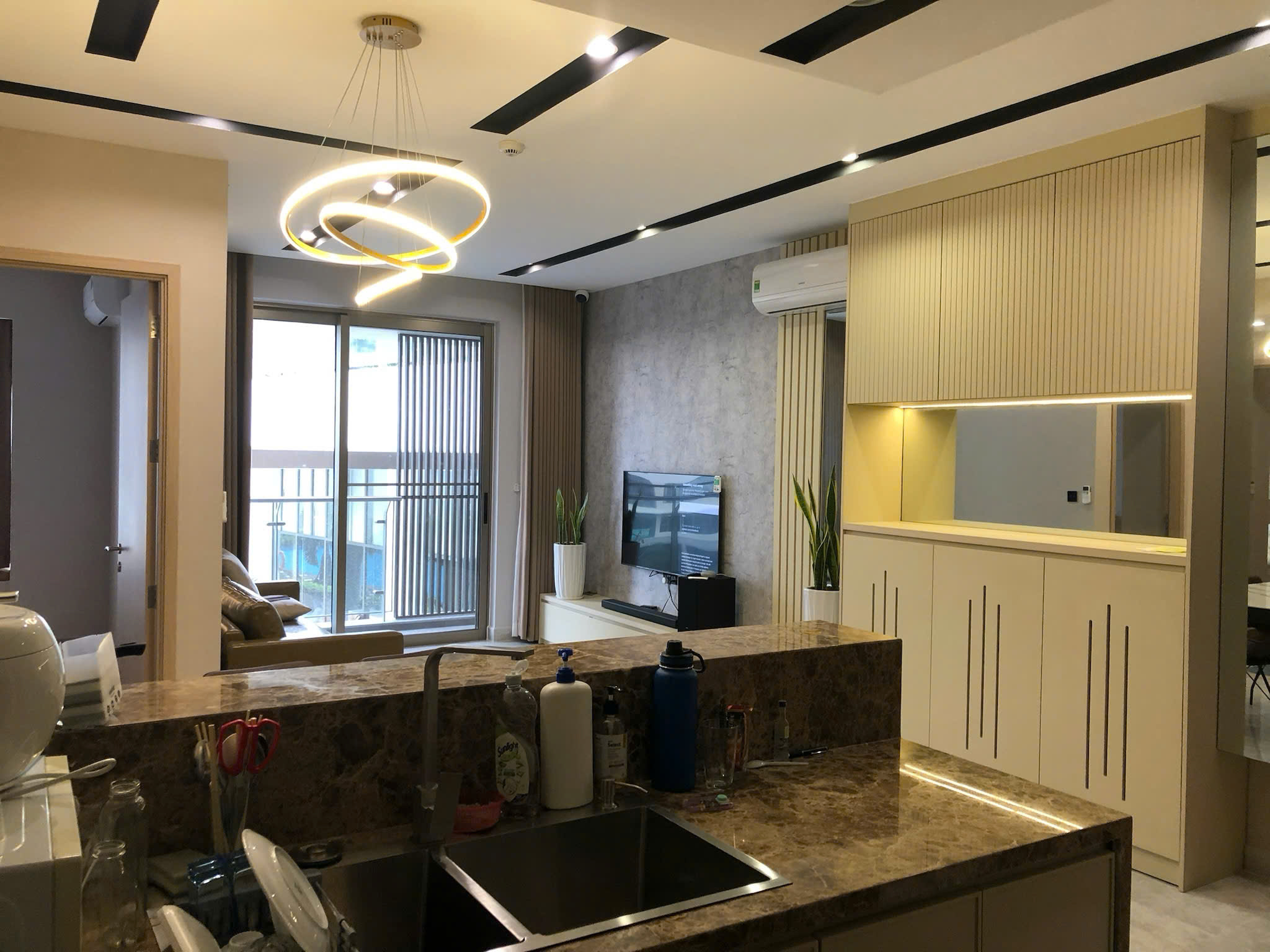 Cho thuê căn hộ 86m² – 2PN, Full Nội Thất, View Đẹp, Giá Tốt