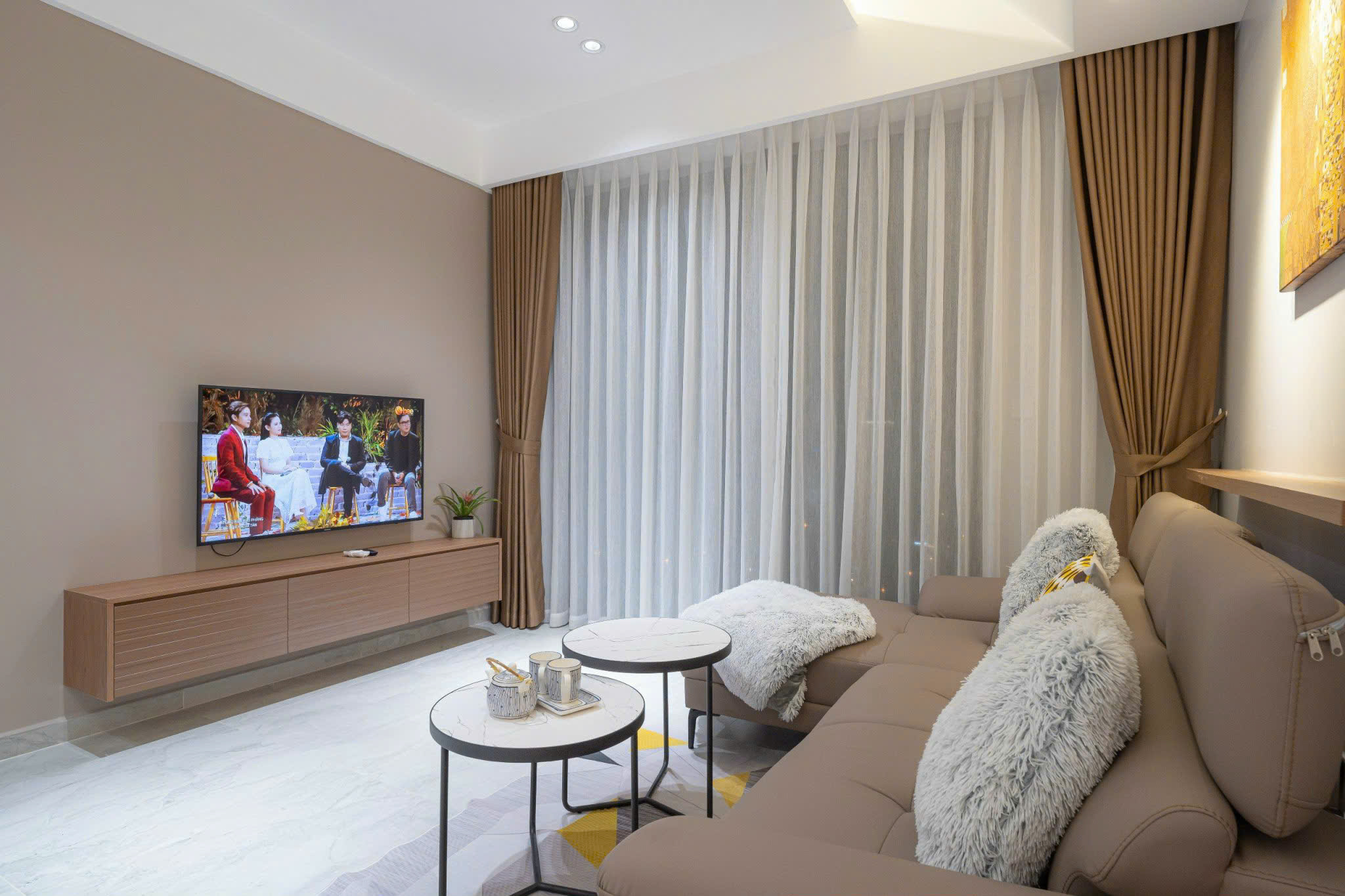 Cho Thuê Căn Hộ 2PN The Peak Midtown