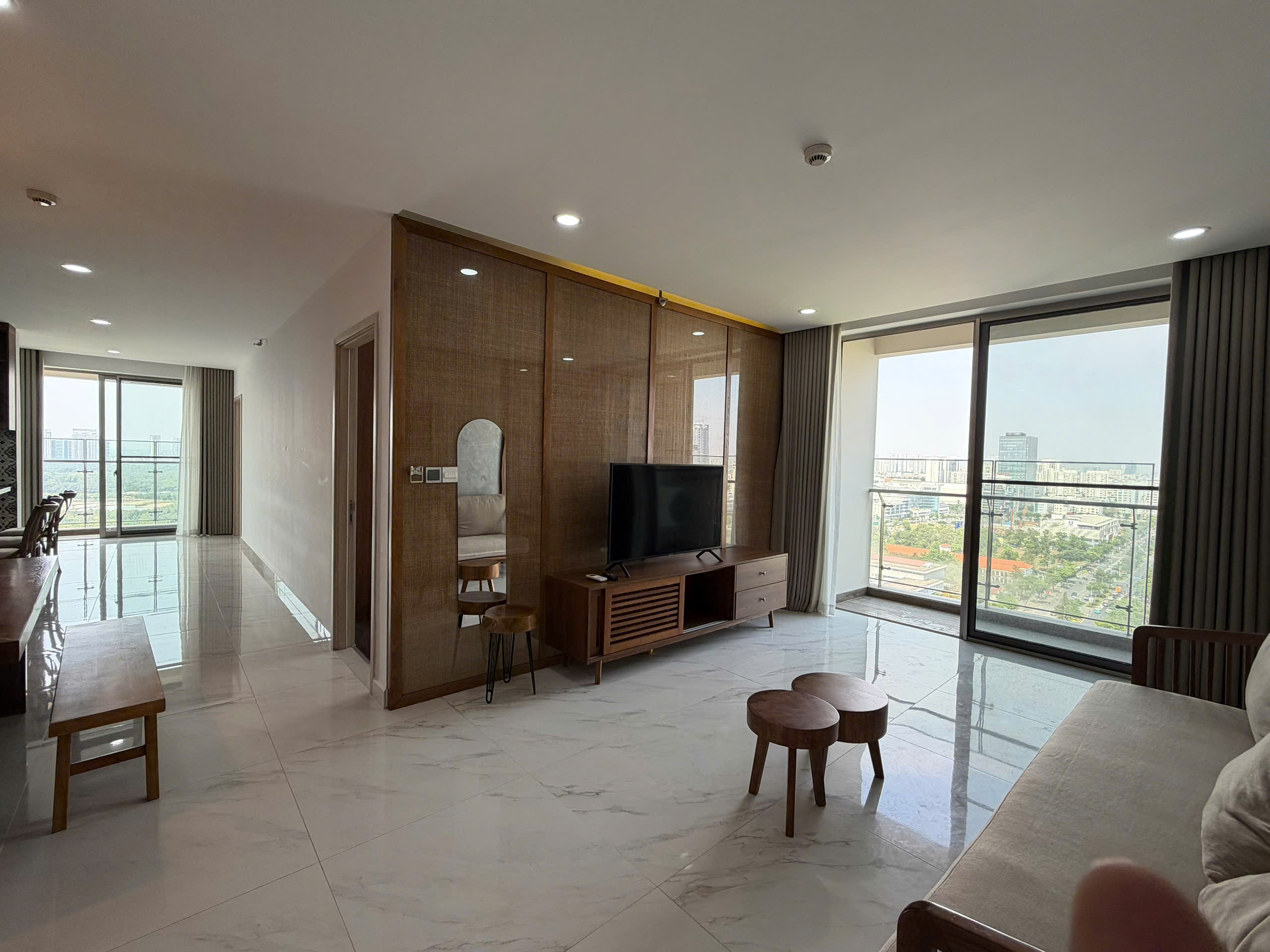 Hàng Độc Quyền 135m² – 3PN 3WC + Kho – 3 Ban Công View Sông – Sổ Hồng